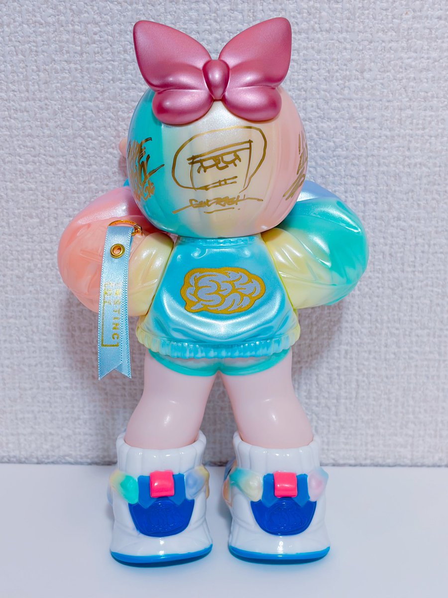 BabyMonsterTar's tweet photo. そしてこれが！！！
ずっとずっと憧れ続けたFantasiaむぅぶちゃんが遂に我が家に！！！🤩✨
推し×推し×推しの神コラボ！夢の最高傑作！！💜♥️💙
マジで心臓やばい…！！！
生きててよかったぁ～！！！😭😭😭

#INSTINCTOYSHOW2026 https://t.co/k3j4gYbufi