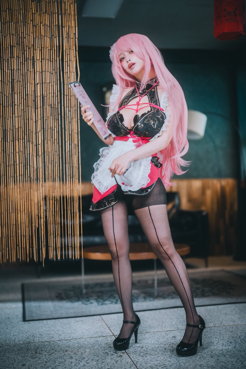 o30_Popo's tweet photo. #cosplay #nikke #Velvet #maidforyou
C: 니케 벨벳
안뇽🩷 주인님을 모시게 된 메이드, 벨벳이야. 적당히 잘 부탁해~ https://t.co/9BcBYbCLsK