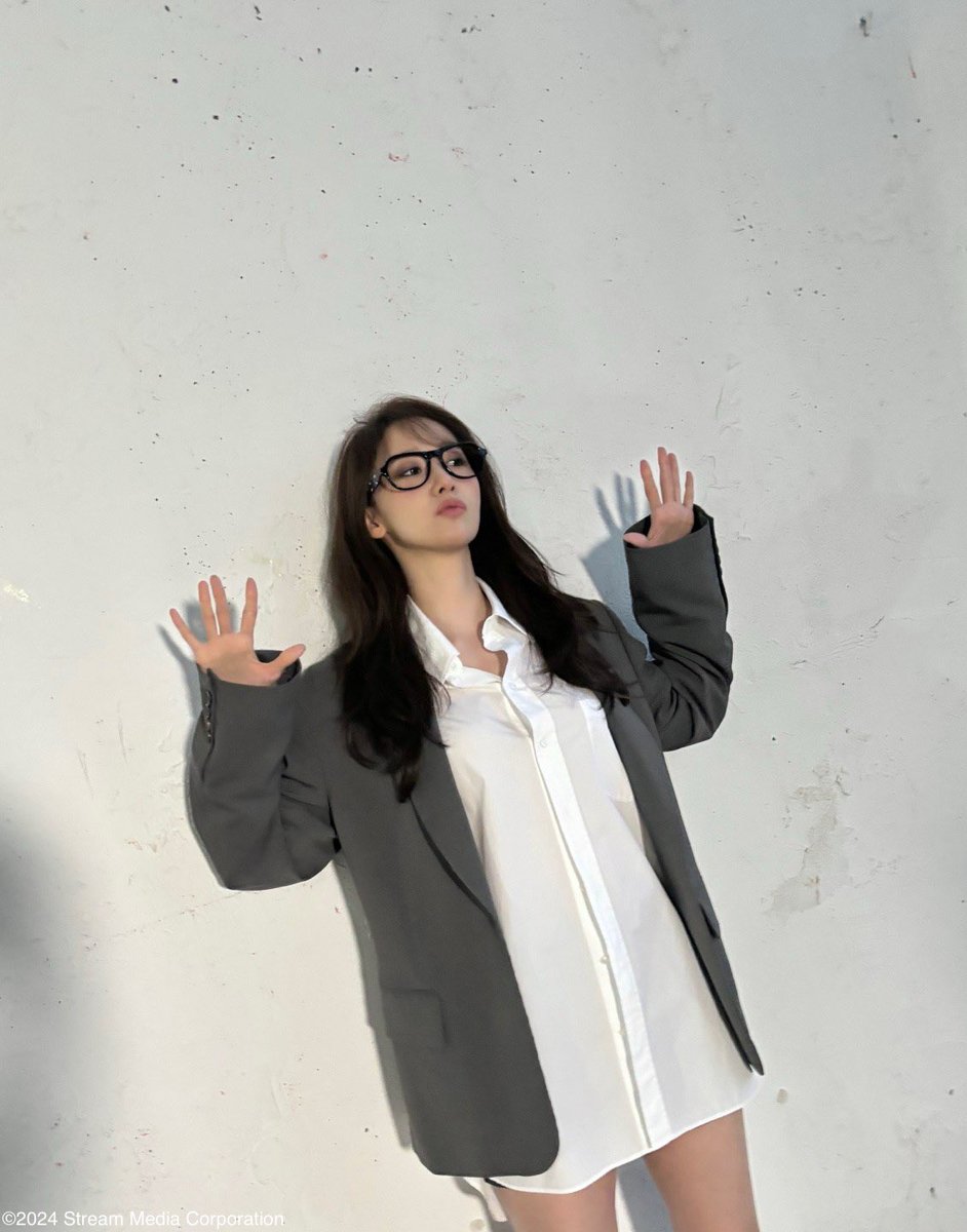 fernyoona's tweet photo. อยากได้สูทไหน ผมมีสูทหล่อ 😎🫪 https://t.co/GtsAyZP5RU