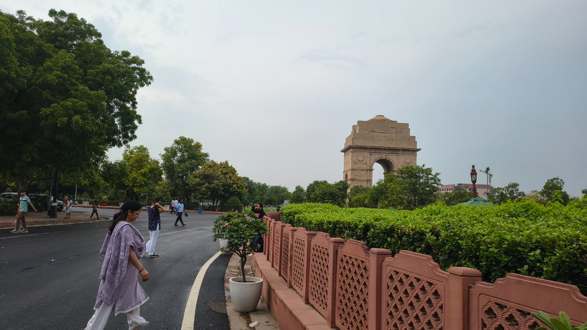 tweets_adt's tweet photo. Walked 5miles and had biryani today🫶🙂‍↕️
#delhimonsoon #lutyen'sdelhi https://t.co/jXx6REMfMX