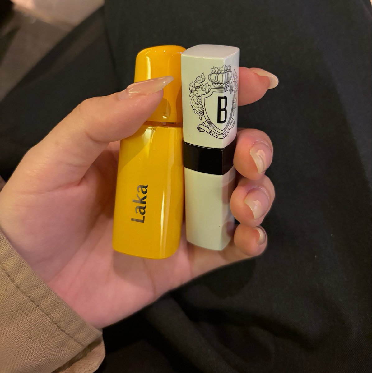 S7cWrzc's tweet photo. バズってるLakaのUVリップセラムゲット💛 PLAZAで買えたよ～
バームも迷ったけどグロスとして使えるようにこっちにした‼️ https://t.co/h6d90IosG7