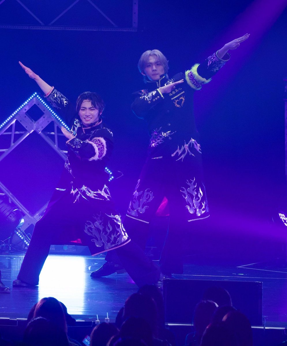 4Np16's tweet photo. さねゅき でっっっっかくてネ申 https://t.co/LDGebtgY6A