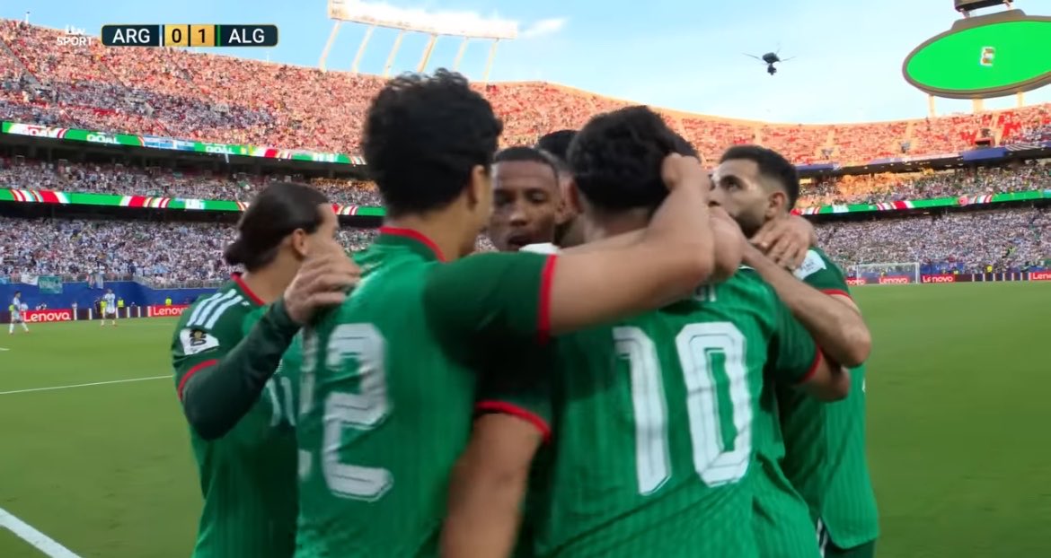 AlgerianFooty's tweet photo. Life was good. https://t.co/0VthYwuv93
