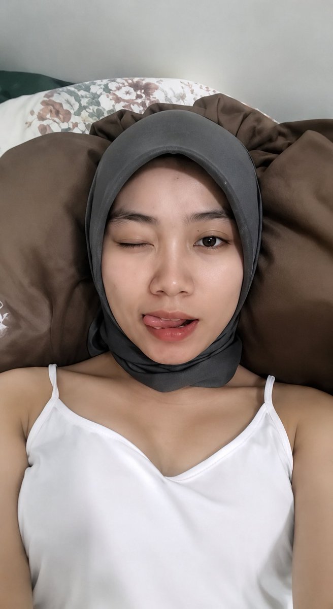 szxkelv's tweet photo. Skandal Hijab Cantik Isna Full Durasi

👉🏻 https://t.co/214fWLNpyZ

#bokep #bokepindo #bokephijab #sange #bokepterbaru #bokepsange #hijab #hotvideo #pornvid #skandal #viral #bokepviral #bokepskandal #hijabsange #horny #ngewe https://t.co/qQI5ZwNsCg