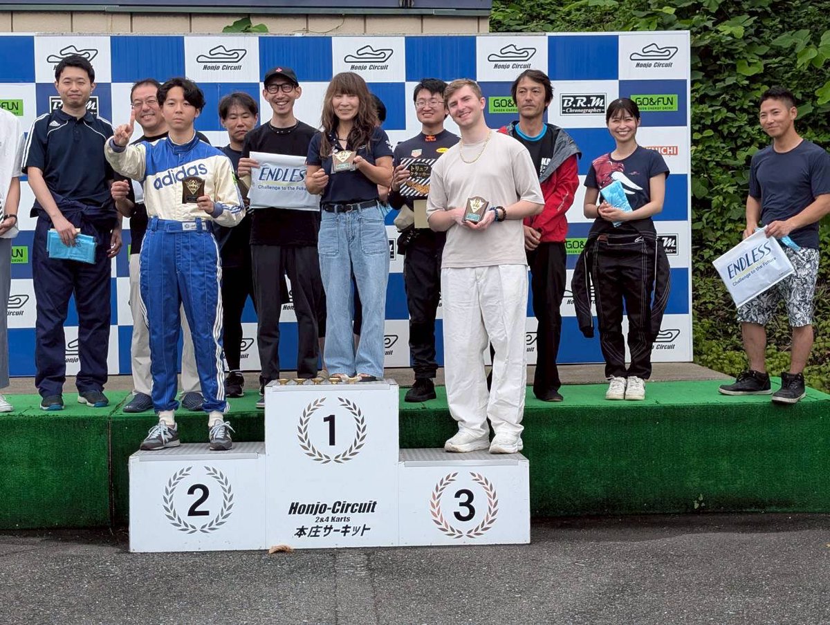 KinokostarMario's tweet photo. ENDLESSプレゼンツ 第44回 本庄4st6時間耐久カートレース2026 リザルト

スポーツカートクラス
予選3位　最下位　雨でスリックタイヤをチョイスした為
決勝1位🥇　

Sodi270クラス　　初レース2名含む初心者チーム
予選5位　最下位　初心者しか乗ってない為
決勝3位🥉　3時間は初心者メンバーが走行 https://t.co/noUQj991ek