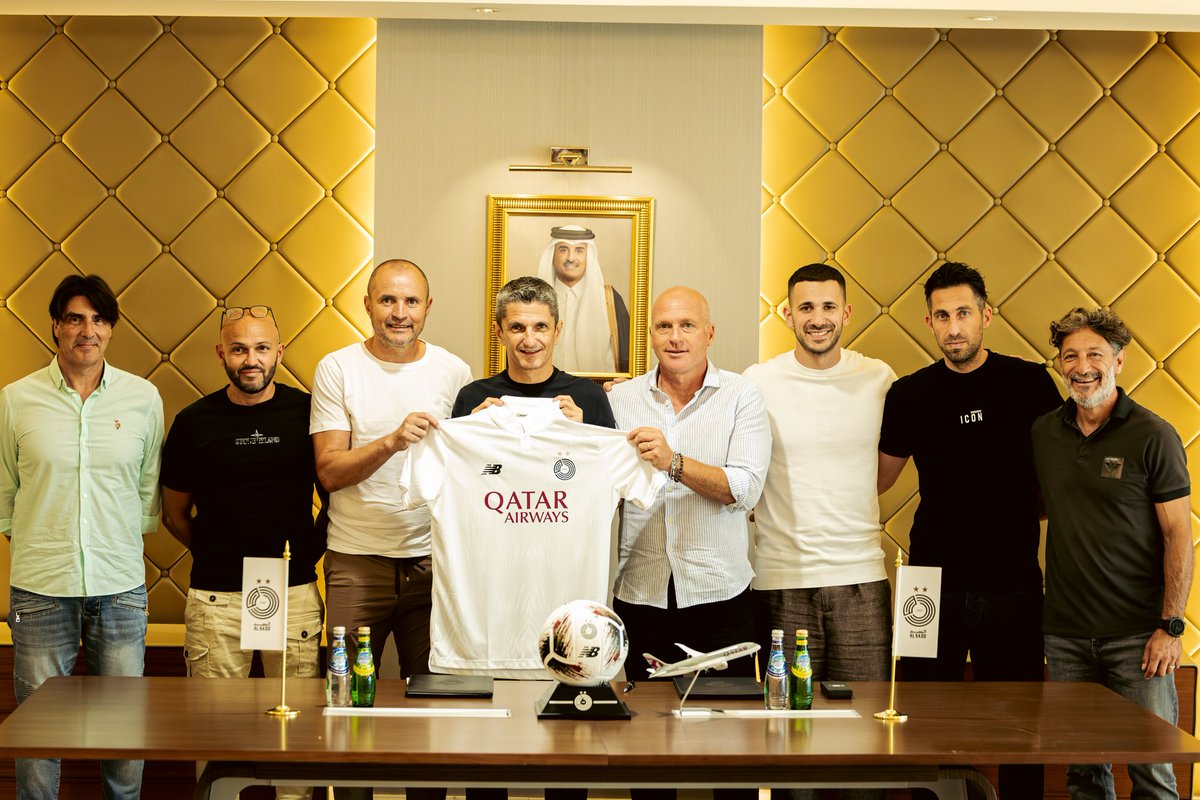 AlsaddSC's tweet photo. ✍️🏻 | رسمياً | رزفان لوشيسكو مدرباً للزعيم لموسمين قادمين .
#السد | #AlSadd https://t.co/BGjHH92QFe