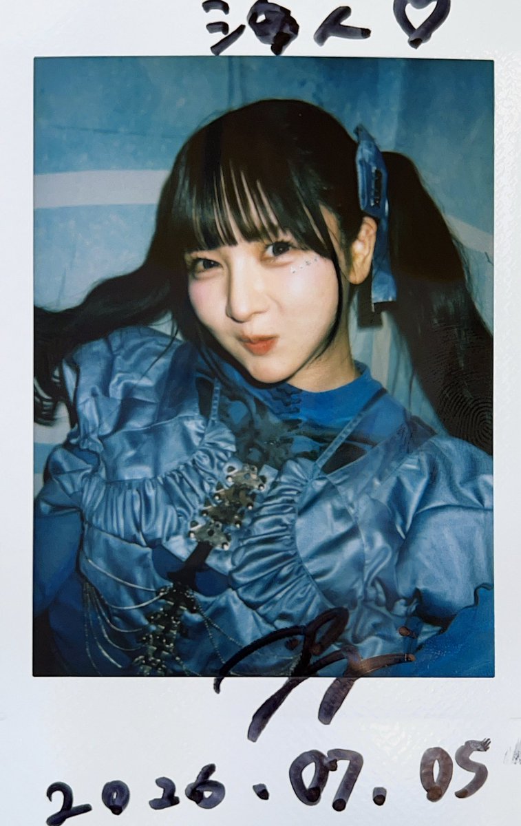 umintyu30's tweet photo. 7/5yosugala@ LIQUIDROOM、君島凪ちゃんと。

凪「あー！うみんちゅ！」
海「久しぶり！」
凪「だよねー！デビアンさんとかいってたの？」
海「いろいろと…」
凪「DDだ！」
海「FCツアーと周年は予定合わなくて…」

約5ヶ月ぶりのyosugala。会心の一撃聴けて良かった🙌 https://t.co/T9Lket9KFv