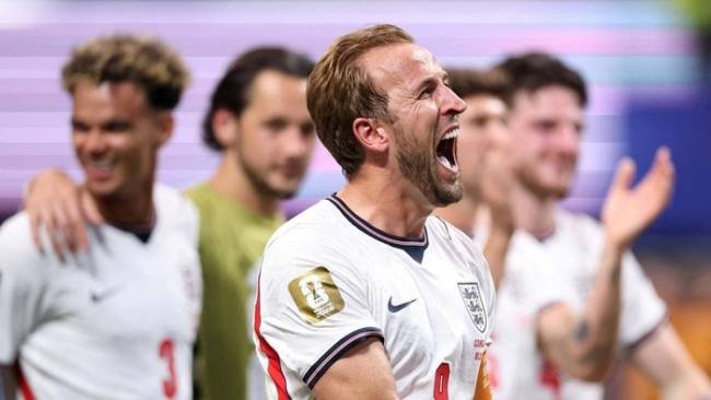 tentastico's tweet photo. 🇲🇽 MEKSIKO vs INGGRIS 🏴󠁧󠁢󠁥󠁮󠁧󠁿

Fakta menarik tentang kedua tim:

• Pertandingan akan dimainkan di Stadion Azteca dengan ketinggian 2.240 mdpl.

• Laga ini adalah pertemuan kedua mereka di sejarah Piala Dunia.

• Inggris menang di 4 duel terakhir.

• Meksiko belum pernah kebobolan di Piala Dunia 2026.

• Inggris punya striker tajam, Harry Kane, dengan koleksi sementara 5 gol.

• Pemenang laga ini akan menghadapi pemenang Brasil vs Norwegia di perempat final.

#mexico #england