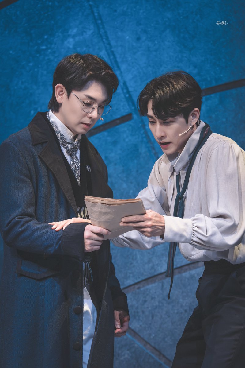 hambak_pic's tweet photo. 260704 N
뮤지컬 시데레우스 
스페셜 커튼콜: 난 떠나
케플러役 | 기세중

여기 그대로 버려두고
우린 떠나야 해 https://t.co/699tuOenwZ