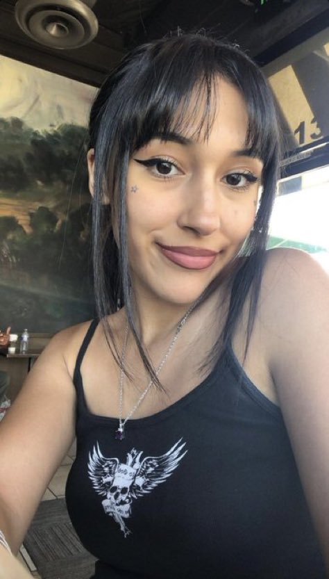 ghscott209's tweet photo. Trib this sexy latina https://t.co/4IzIxxjV0m