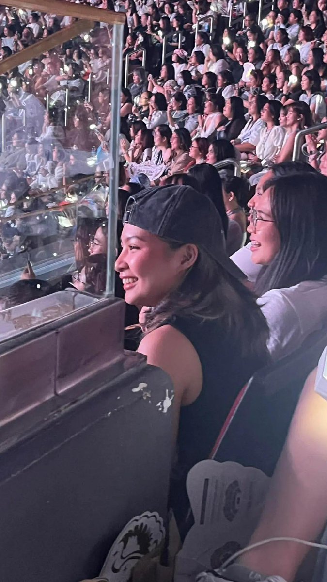 godtiercv's tweet photo. anong kapogian yan, colet?? 😭 https://t.co/Dq3XVo0lum