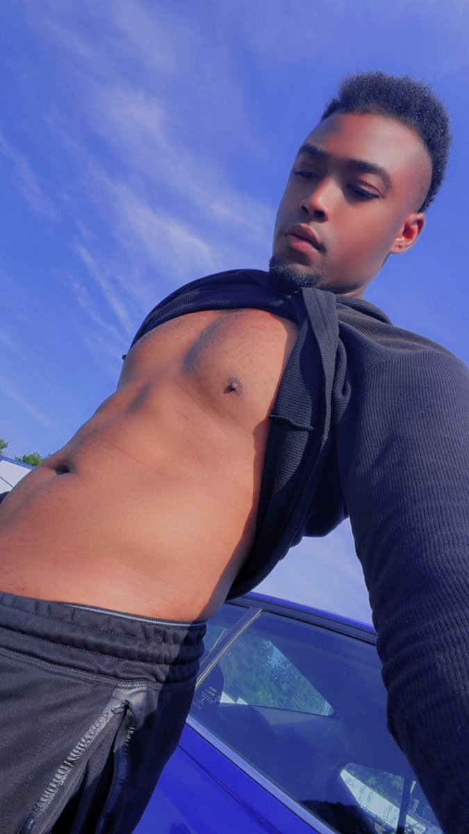 4AngelKing's tweet photo. Sun-Kissed ☀️💋Angel King https://t.co/NVXHR79DOn