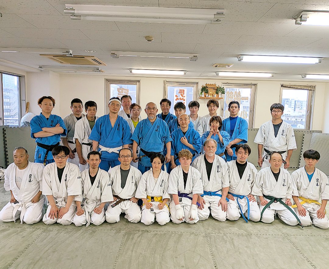 kudoYokohama's tweet photo. 横浜北支部審査会
楽しく厳しく審査をやって、全員合格!!
#大道塾  #空道 #横浜 #東神奈川 #kudo #КУДО #daidojuku #mma #空手 #柔道 https://t.co/zzXwu1IT2S