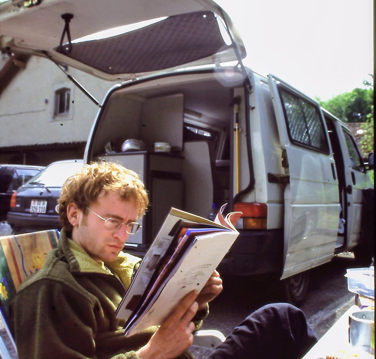 hermanospou's tweet photo. #RETROSUNDAY 2003 La lectura siempre ha formado parte de nuestros viajes y escaladas. Momentos de descanso persiguiendo "Bain de sang", que recuerdos 🤩
#poubros #memories #weareclimbers https://t.co/MkC2ILQ9Pu