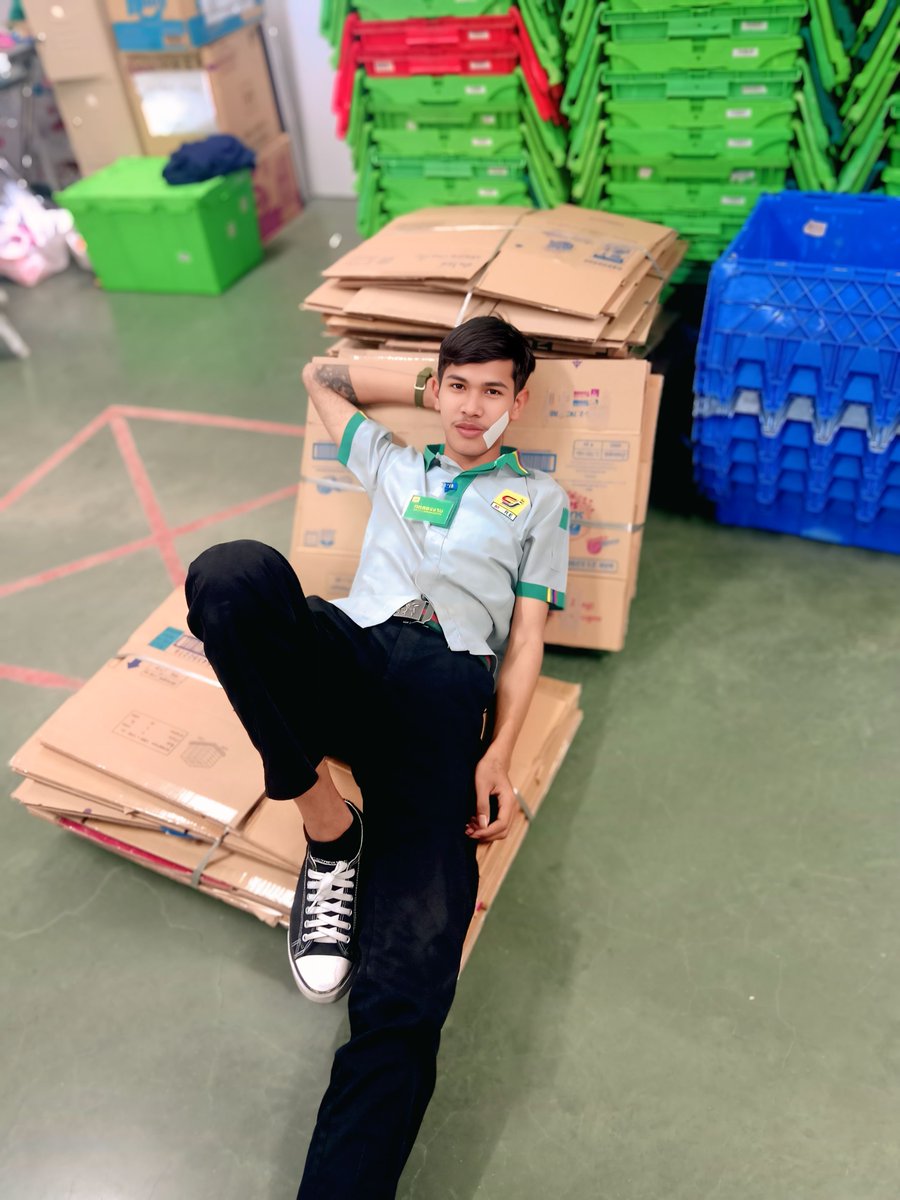 Thereaphart's tweet photo. พอจะอยู่ในใจเธอได้รึยางง😳#สมุทรปราการ #นิคมบางปู https://t.co/s7vSyR4zNG