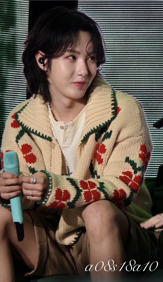 31x04dwahhx's tweet photo. มาช้อนตามองแบบนี้ หนูอยากได้อะไรแม่จะหามาให้หมด ยอมแล้วค่ะคนสวย😭🧎🏻🧎🏻🧎🏻🧎🏻🧎🏻🧎🏻🧎🏻 https://t.co/VAixVfLmWi