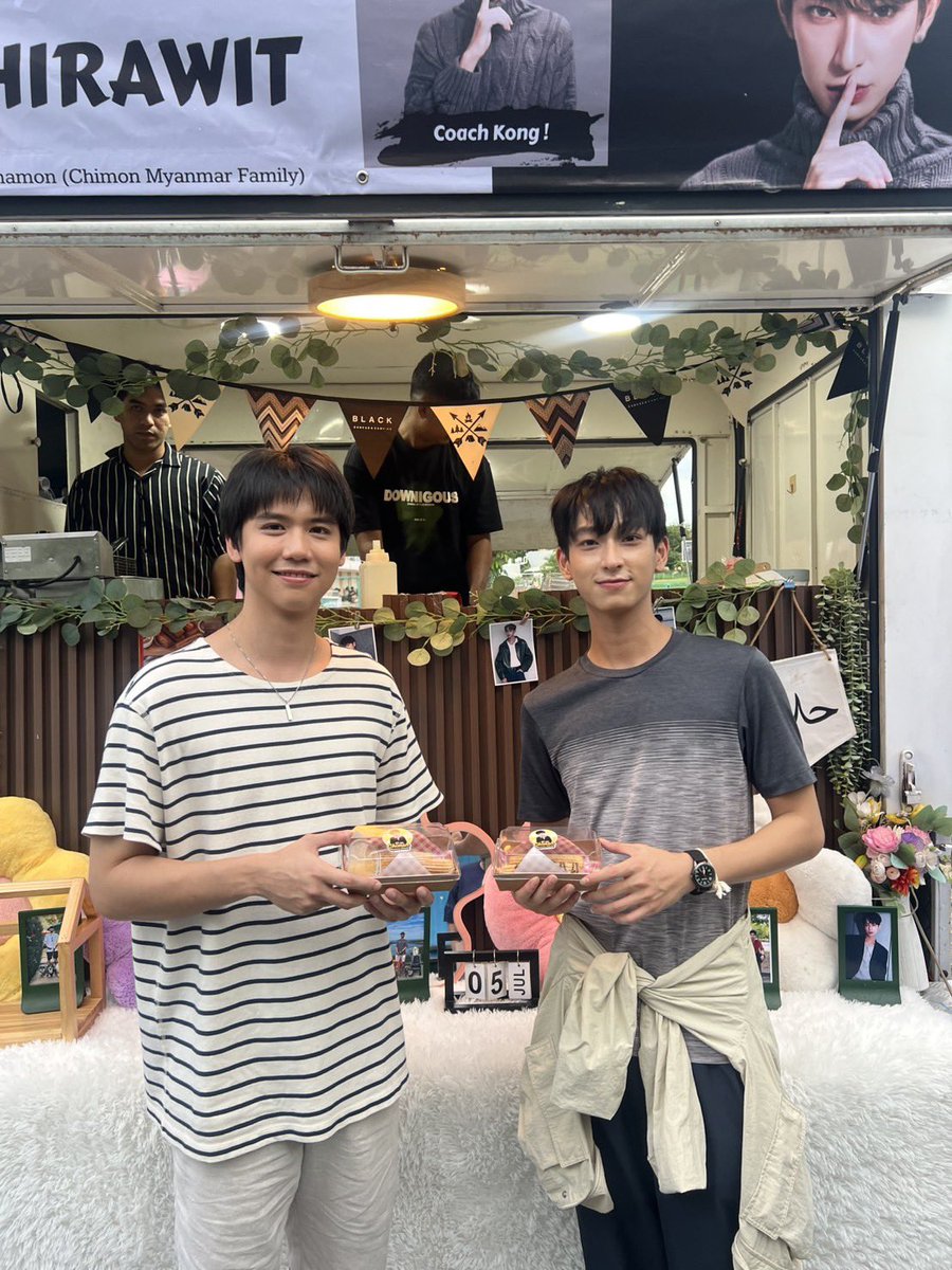 Chimon_MmFamily's tweet photo. Hope you enjoy 🤎💛
@ssingss @Chimonac 

#ChimonWachirawit 
#SingChimon https://t.co/MaFlW0MgWL