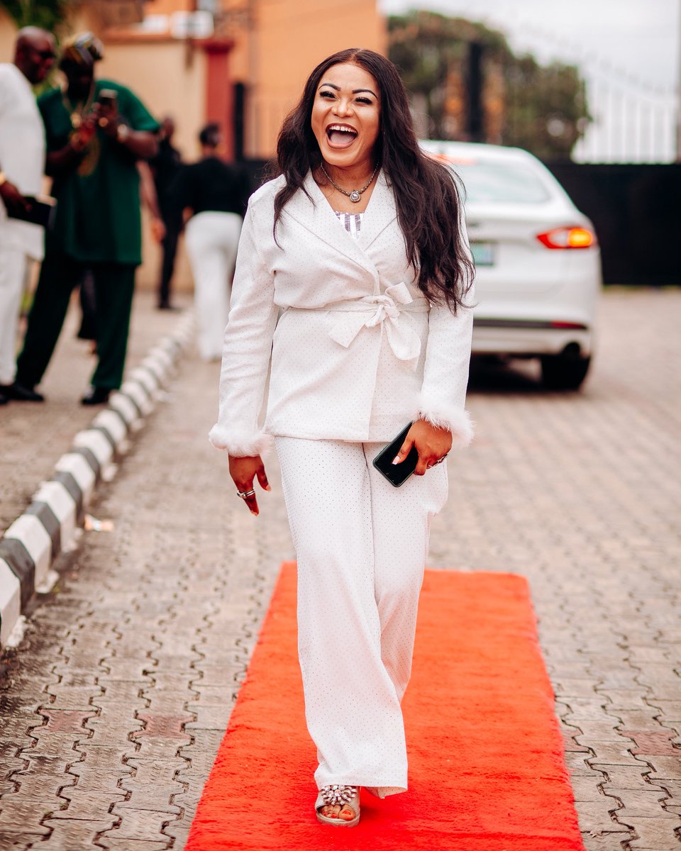 cecitychurch's tweet photo. Mid-Year Thanksgiving Service. ✨

Walking into God’s presence with thankful hearts and joyful expectations.

Our hearts are full with thanksgiving!
#cect #loveworld #thebeautifulchurch #peecee4ever https://t.co/2RcgIc4RjX