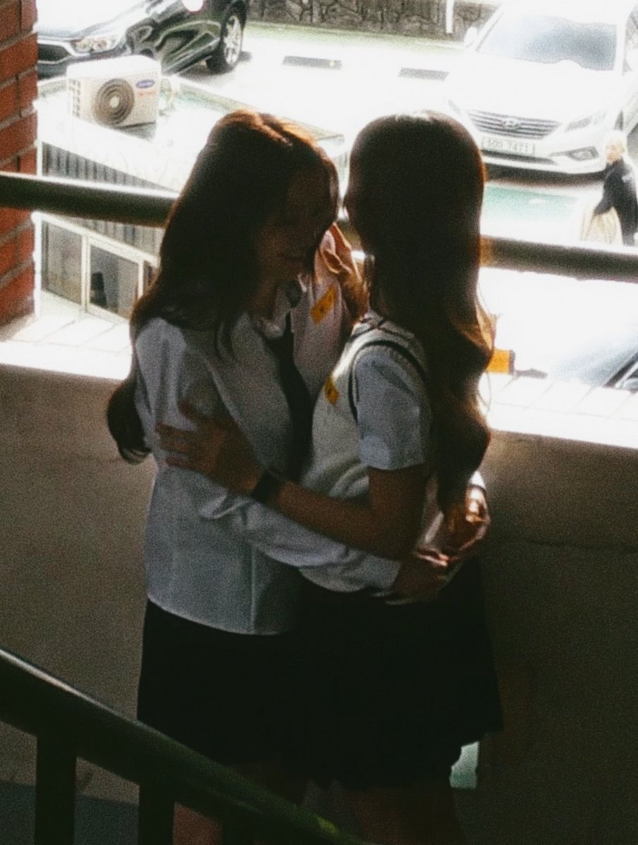 storywtipnaree's tweet photo. really love this vibe aesthetic, so i wanted to try it too ~ 🎞️🤍❤️‍🩹

  #namtanfilm #น้ำตาลฟิล์ม https://t.co/hQ2zQqoPAx