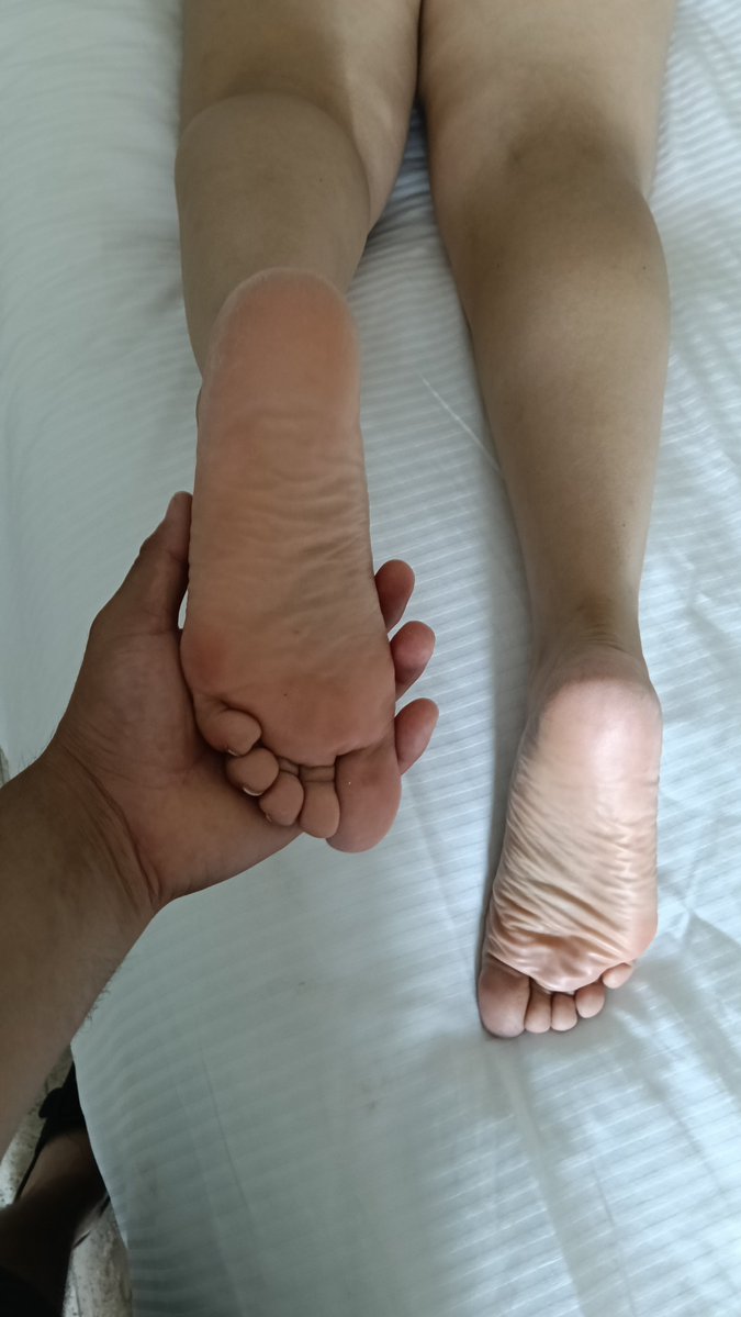 _Babyblue02's tweet photo. Sé que quisieras tener está vista 👀🩵

#soles #wrinkledsoles #prettyfeet #feetlovers #footfetish https://t.co/6Un81QowV7