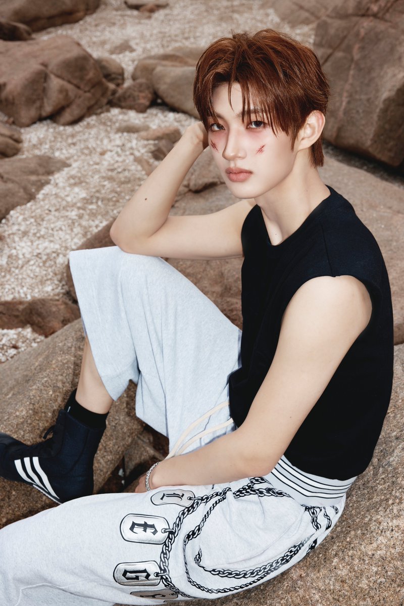 idntt_cosmo's tweet photo. idntt <itsnotover>
Concept Photo Chrome Heart ver. - Ocean

id2 kimheeju

2026.07.13 6PM KST

Pre-save
🔗 https://t.co/Cy4pu8HDxy

#idntt #아이덴티티
#unevermet #yesweare #itsnotover
#김희주 #kimheeju https://t.co/PHYRidyyF3