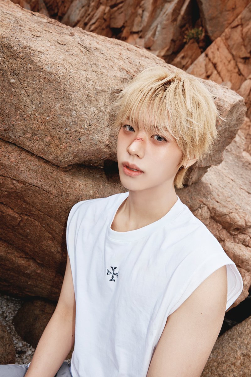 idntt_cosmo's tweet photo. idntt <itsnotover>
Concept Photo Chrome Heart ver. - Ocean

id4 choitaein

2026.07.13 6PM KST

Pre-save
🔗 https://t.co/Cy4pu8HDxy

#idntt #아이덴티티
#unevermet #yesweare #itsnotover
#최태인 #choitaein https://t.co/ETv5S8d6Xf