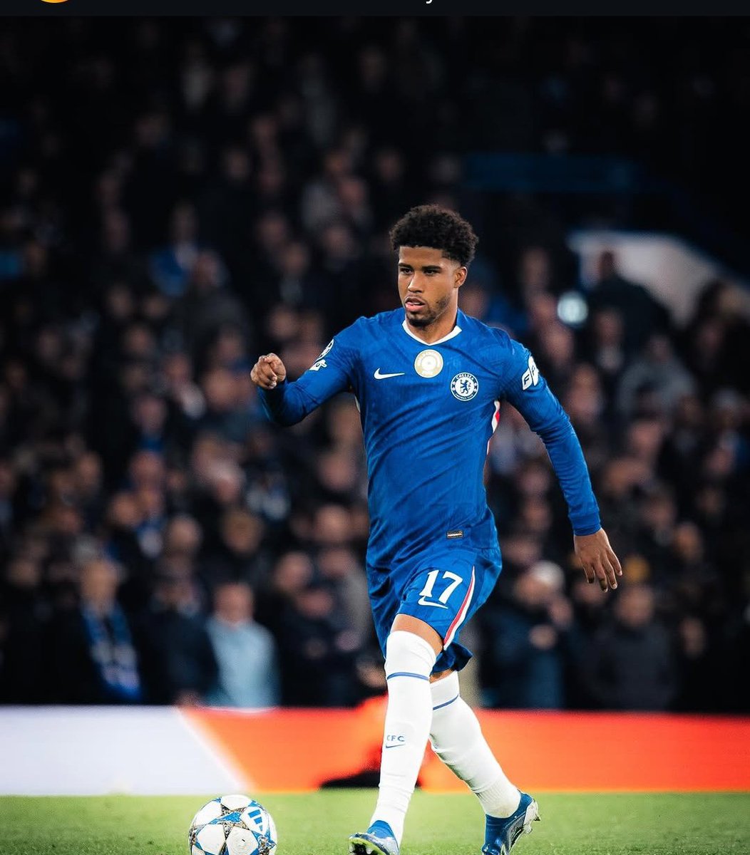 tonny_audi's tweet photo. Manchester United exploring deal to sign Andrey Santos from Chelsea. No club talks yet - enquiries by multiple suitors to 22yo’s agents. Manchester United keen but will depend on price. Chelsea would not block move if  deal suits all parties.
#transfers https://t.co/shZqcgm0GR