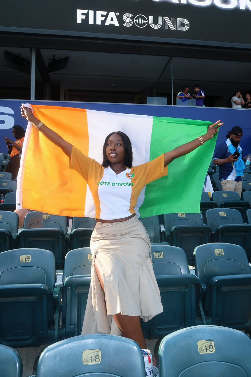 helenakoudou's tweet photo. FIFA World Cup 🇨🇮⚽️ https://t.co/XmcRoM6kz9