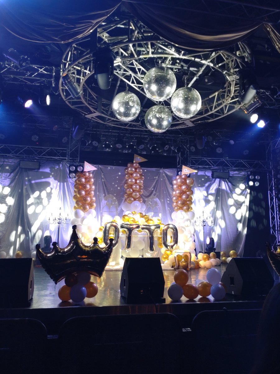 thachi_'s tweet photo. Otto 6周年記念ツアー『0から6へ。』
ツアーファイナル名古屋公演
＠ NAGOYA ReNY limited

１月のLOCAL BEATで出会ったOtto(オット)
周年ライブに行ってきました！

ステージの幕が開けた瞬間から６人全員が全開
そして最後の瞬間まで全開のまま
新衣装もとても良かった
#男装アイドルOtto
#LOCALBEAT https://t.co/e4LC3PUwdE
