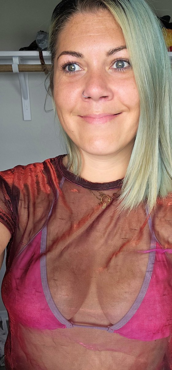 ClassyKatie's tweet photo. It's so hot i had to take the slut out for air

Ttv// ClassyKatie https://t.co/brNQsSAL8z