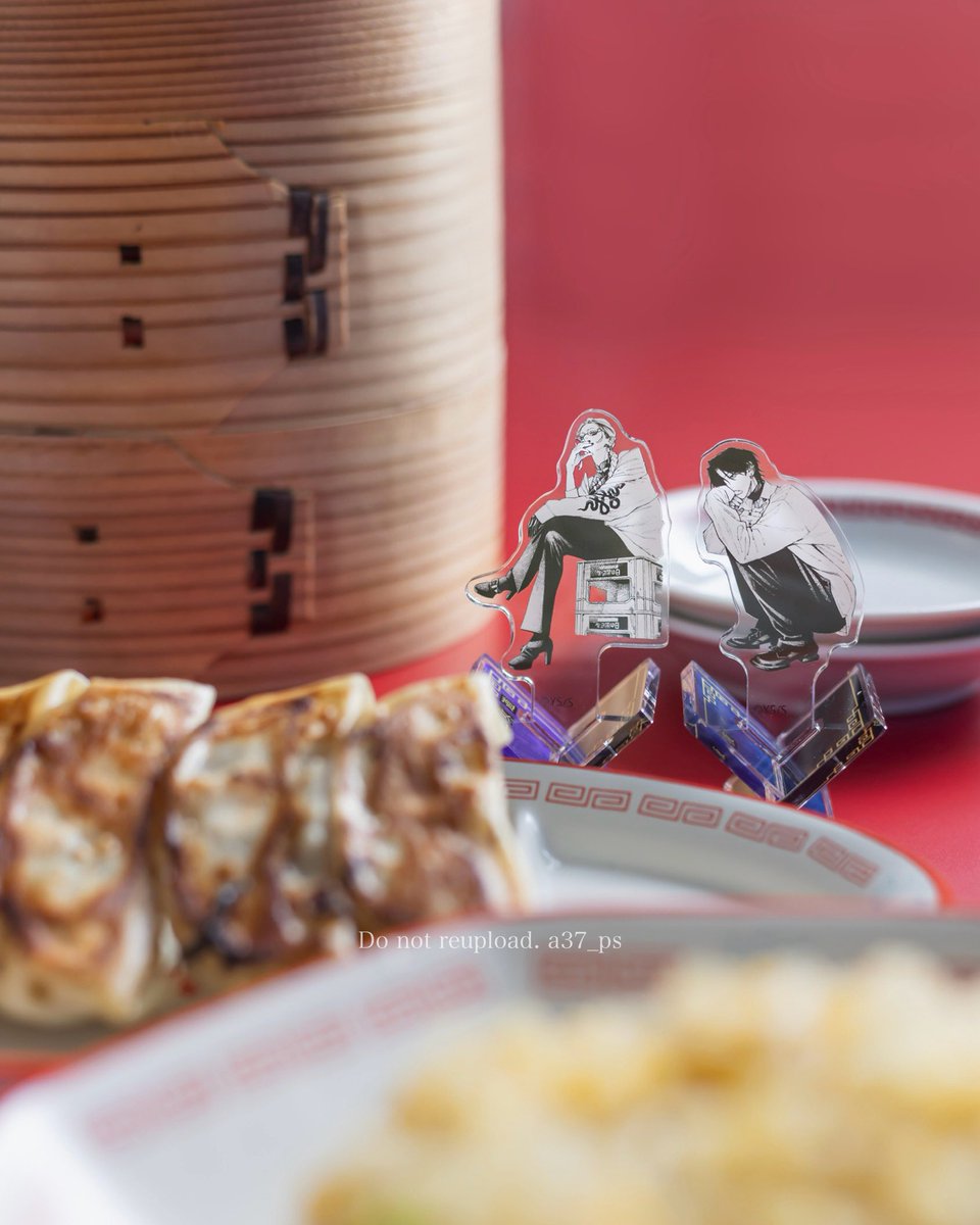 a37_ps's tweet photo. 4周年当日は安定の中華街でお祝いした🍜🍥🥟 https://t.co/lZMCQbSVbZ