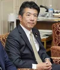 atu0511's tweet photo. 【中道の重徳和彦】
今回の野党の審議拒否を指導した
中心人物。
自分たちは、高市総理大臣に対して
週刊誌ネタで質問して（しかも捏造記事）
それをネタに、集中審議や党首討論を求め
て、実現出来なかったら、審議拒否。
そして捏造とわかると、今度は
国会正常化と言って、全て高市総理大臣に
責任を押し付ける。いい加減にせーよ💢