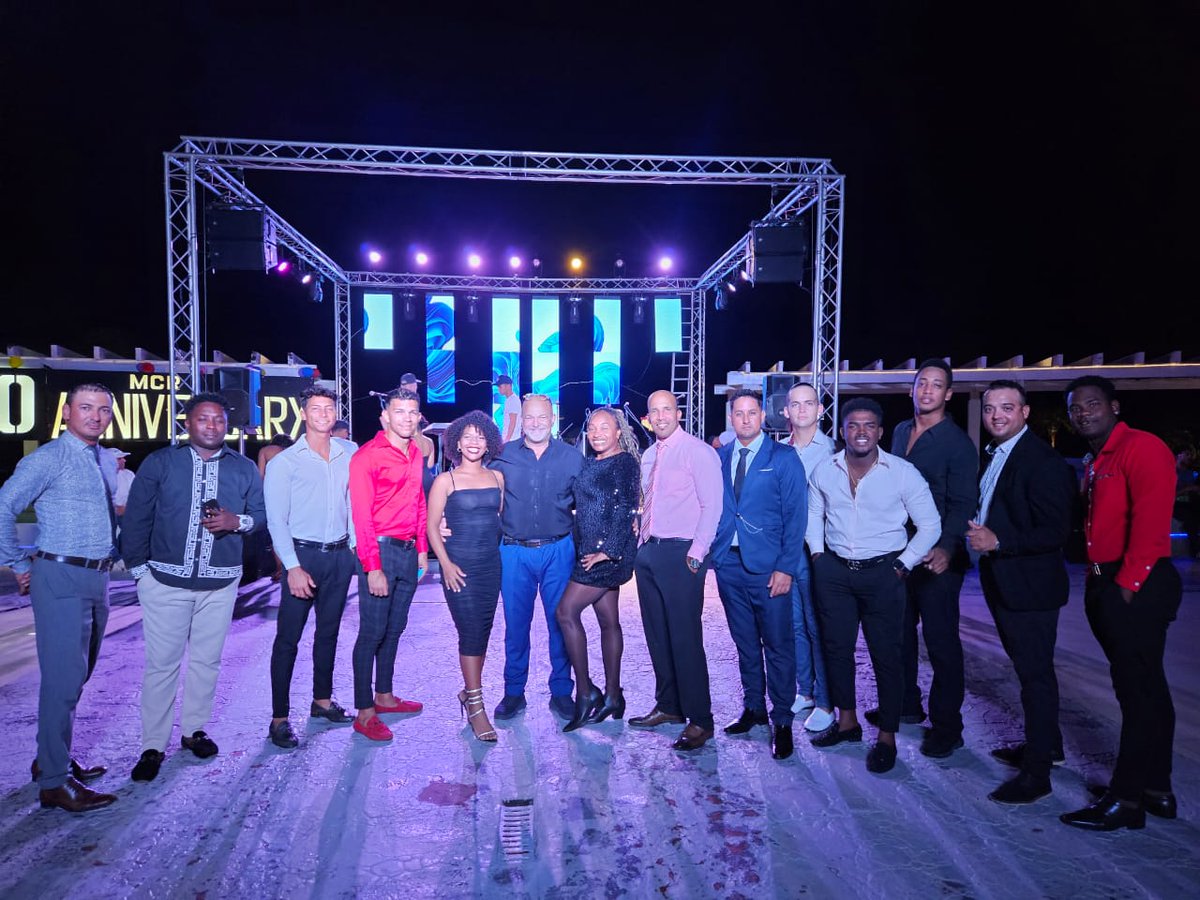 Alejand33669877's tweet photo. Todos somos uno en el Hotel Meliá Costa Rey de Cayo Coco, Cuba, porque en la unión está la fuerza.
Everybody are one in the Hotel Meliá Costa Rey of Cayo Coco, Cuba, because in the union is the force.
#CubaUnica #CubaTravel #MeliaCuba #GranCaribeHotels https://t.co/dtUgmhi7mQ