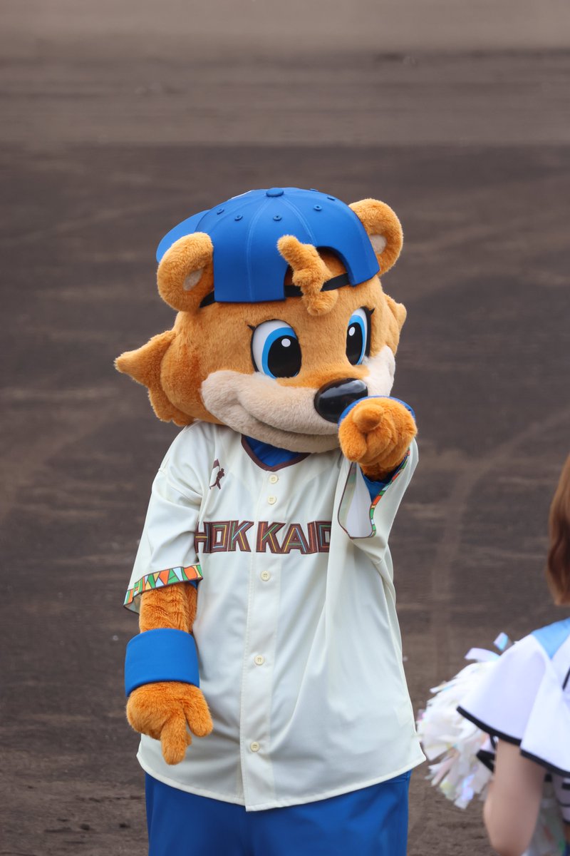 es_con_ni_kayou's tweet photo. 2026/07/05
ベーランのときにしずくさんにもヘッスラさせてたw
#カビー https://t.co/0pQZpZazo0