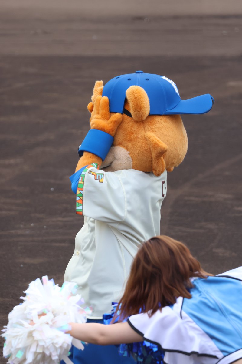 es_con_ni_kayou's tweet photo. 2026/07/05
ベーランのときにしずくさんにもヘッスラさせてたw
#カビー https://t.co/0pQZpZazo0
