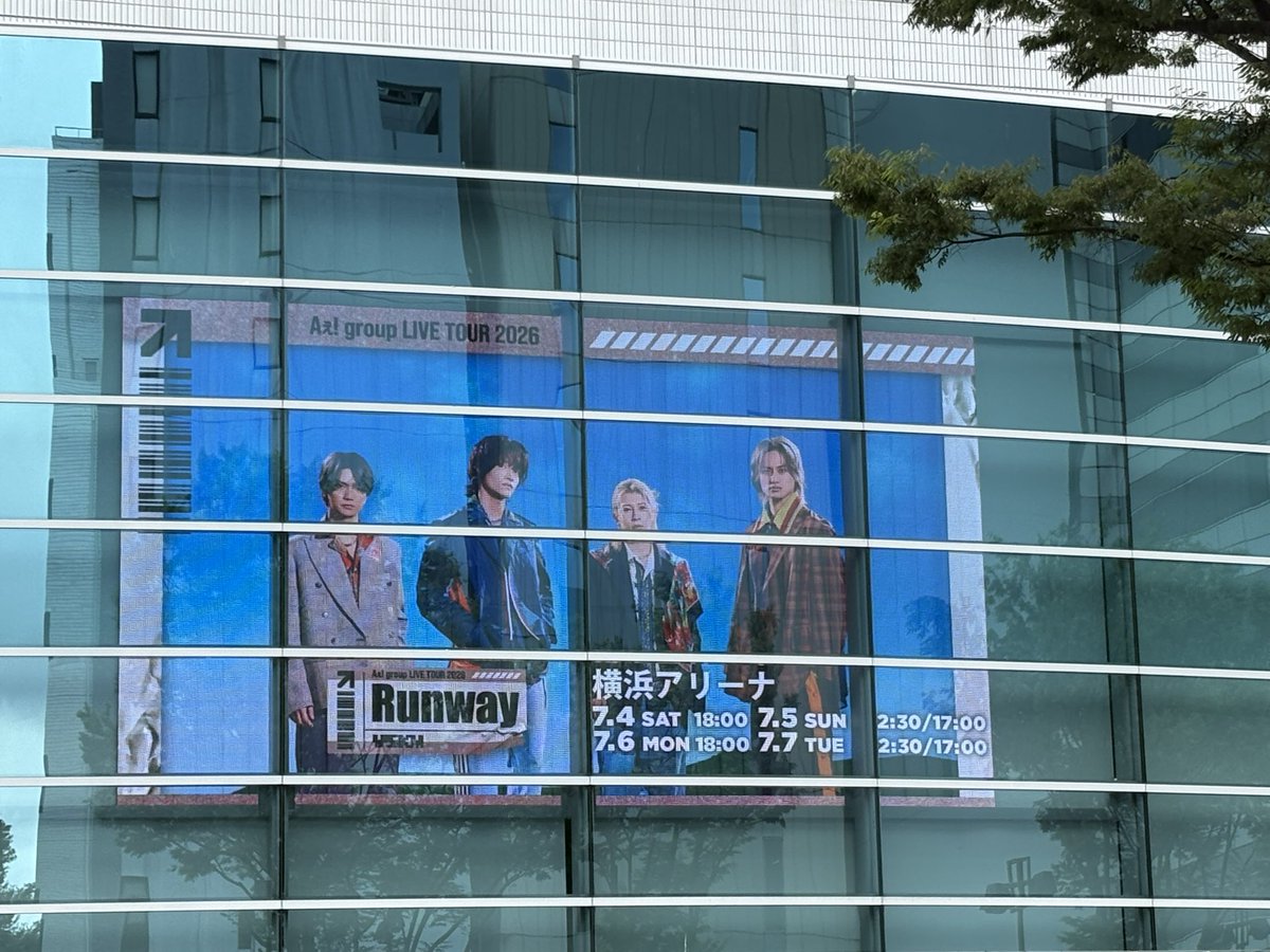 CcMoga's tweet photo. 9年ぶりに来れました。
あと1公演あるのよね？と思ったくらいパワー全開で感動でした🙏 https://t.co/K3W6Lrz9VZ