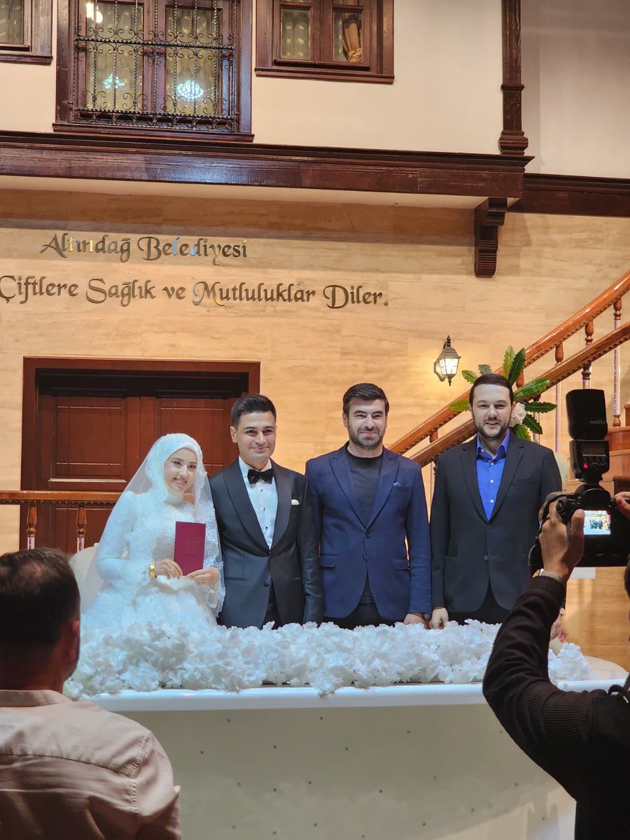 mstemrebalci's tweet photo. Mehmet Akif ve İrem kardeşlerimizin nikah akitlerine şahitlik ettik.

İki kıymetli yol arkadaşımıza Rabbimden bir ömür boyu mutluluk ve saadet diliyorum. https://t.co/XxwleB6gQr