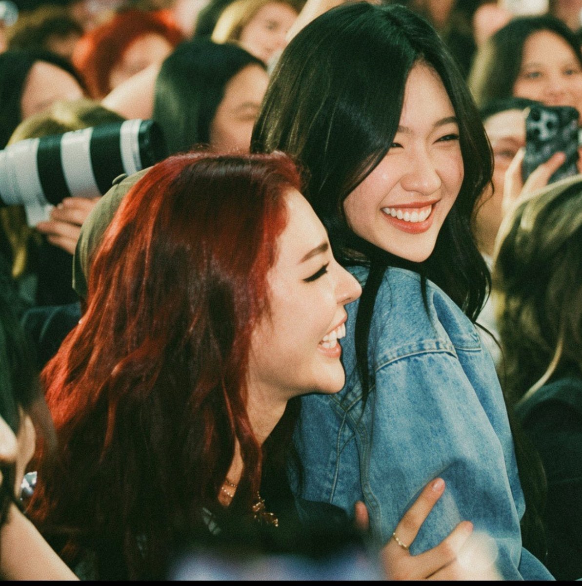 tsalamashaba's tweet photo. I have nothing to my name as a 25 y/o , but one thing I promised myself is that I will never compromise when it comes to showing my love for Peraya Malisorn and since we are now walking this journey with Atom , my love just know that you are seen and loved . 🫂🌻🍑 https://t.co/ExlMZqvImW