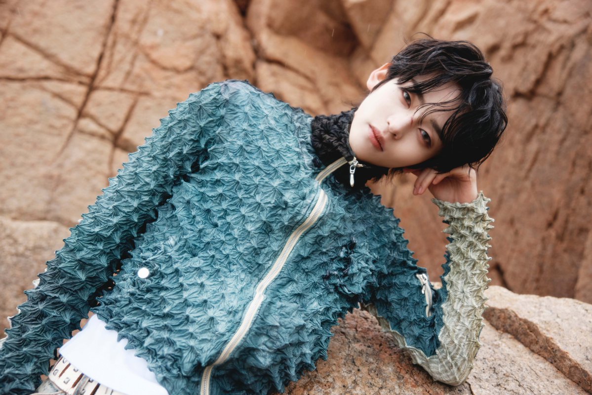 idntt_cosmo's tweet photo. idntt <itsnotover>
Concept Photo Chrome Heart ver. - Ocean

id10 towa

2026.07.13 6PM KST

Pre-save
🔗 https://t.co/Cy4pu8H5I0

#idntt #아이덴티티
#unevermet #yesweare #itsnotover
#토와 #towa https://t.co/Ui6MjZhf66