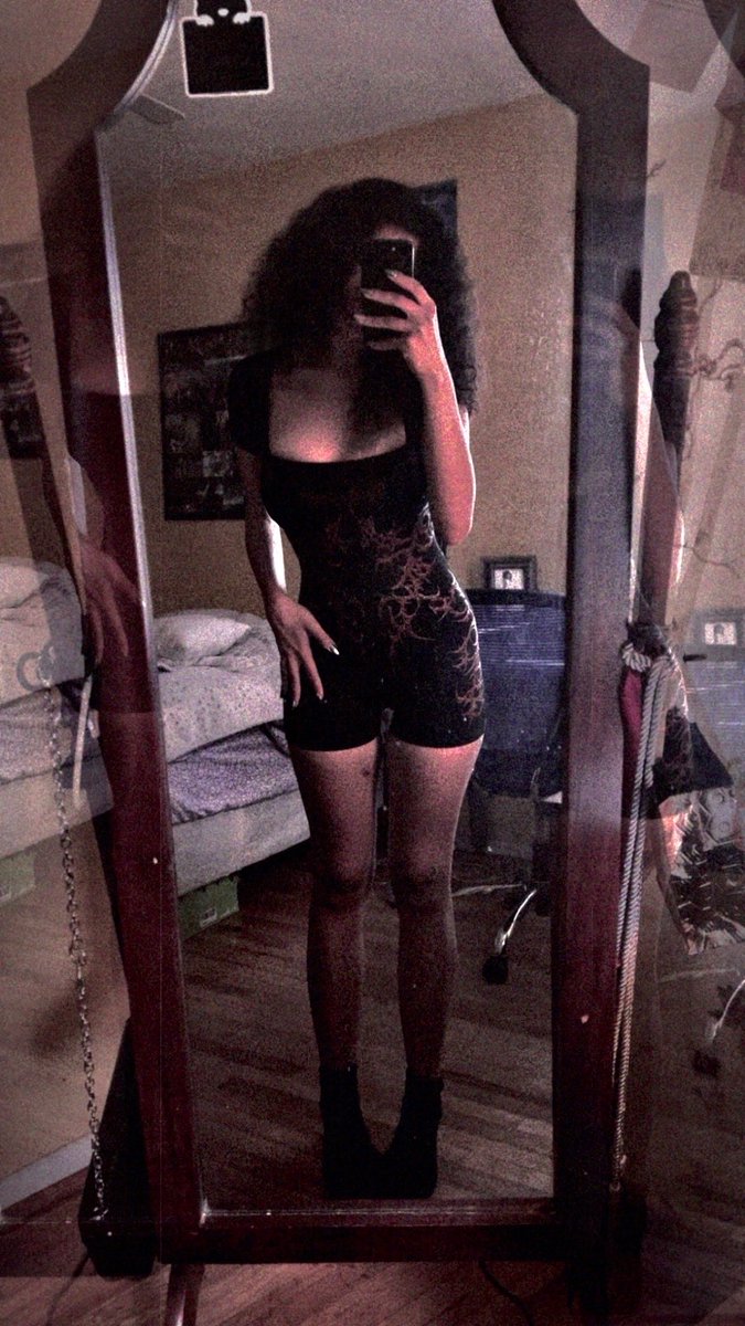 ghscott209's tweet photo. Latina slut 😋 send me your tribs or post them https://t.co/Mzo3XSRQGq