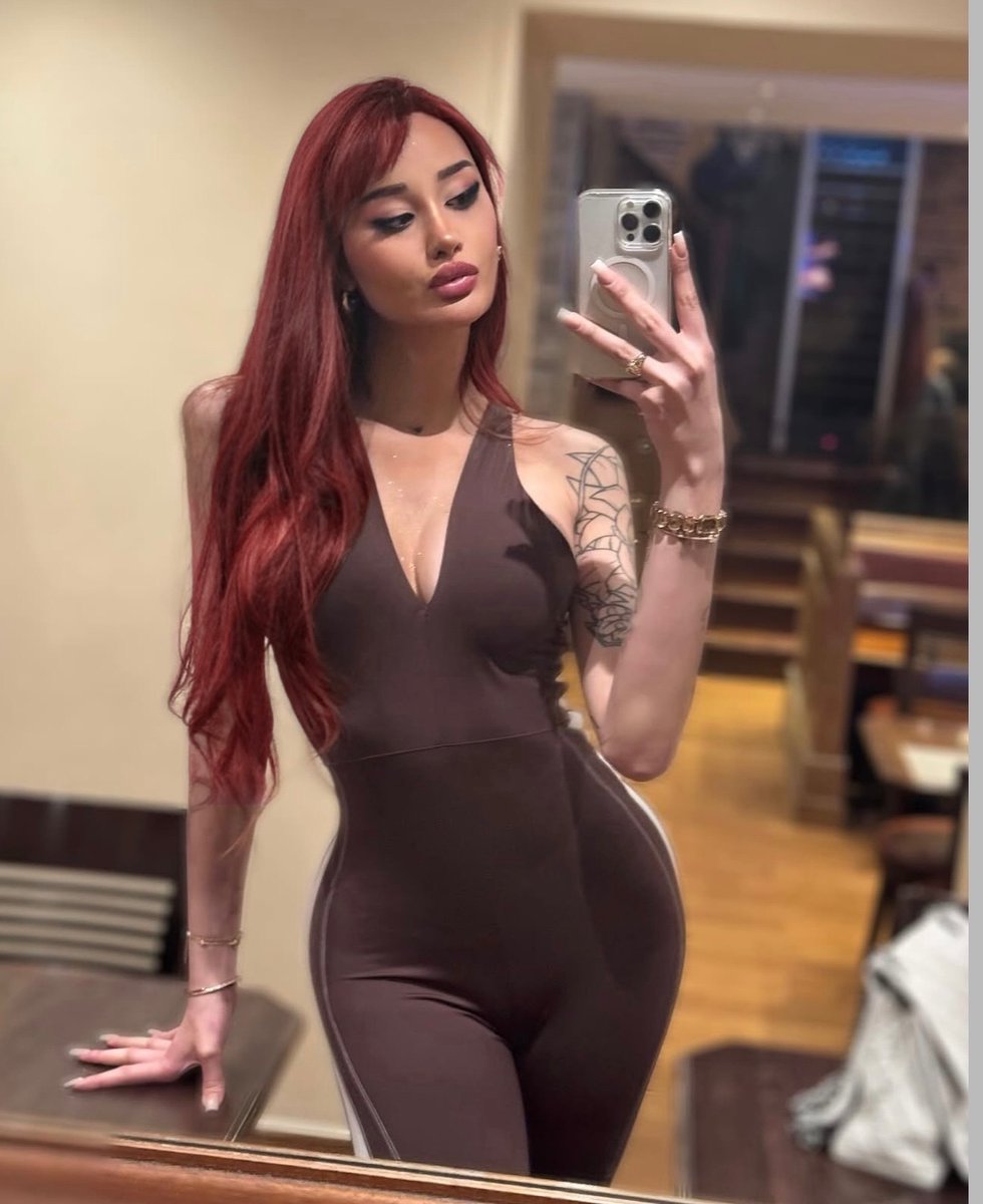 afellito's tweet photo. are there any guys left that like girls with grldiiick 😩 https://t.co/FpDgvjO01a
