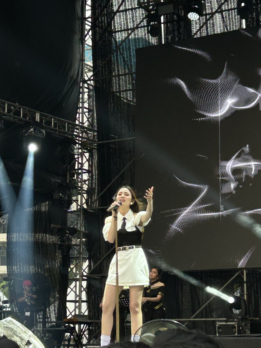 elridyo's tweet photo. mahaliniii https://t.co/67aR9ybjGF