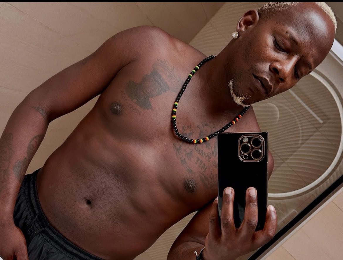 WhyUDeleteThis's tweet photo. When we throw up 🅱️’s That mean Bussy Boy Br1mz 🤟🏾👌🏾🤘🏾

@trolanjames4 this ya mans 🫵🏾🤢🤮

#BussyBoyBrim 🦄

#FHN 🌈 https://t.co/rZPGt2kpDE