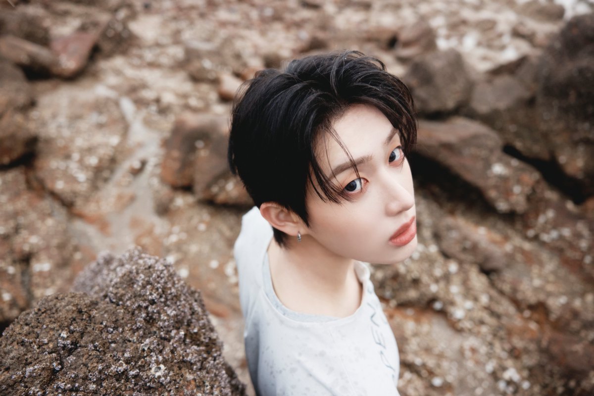 idntt_cosmo's tweet photo. idntt <itsnotover>
Concept Photo Chrome Heart ver. - Ocean

id14 hanyejoon

2026.07.13 6PM KST

Pre-save
🔗 https://t.co/Cy4pu8HDxy

#idntt #아이덴티티
#unevermet #yesweare #itsnotover
#한예준 #hanyejoon https://t.co/uDq5THn6nW