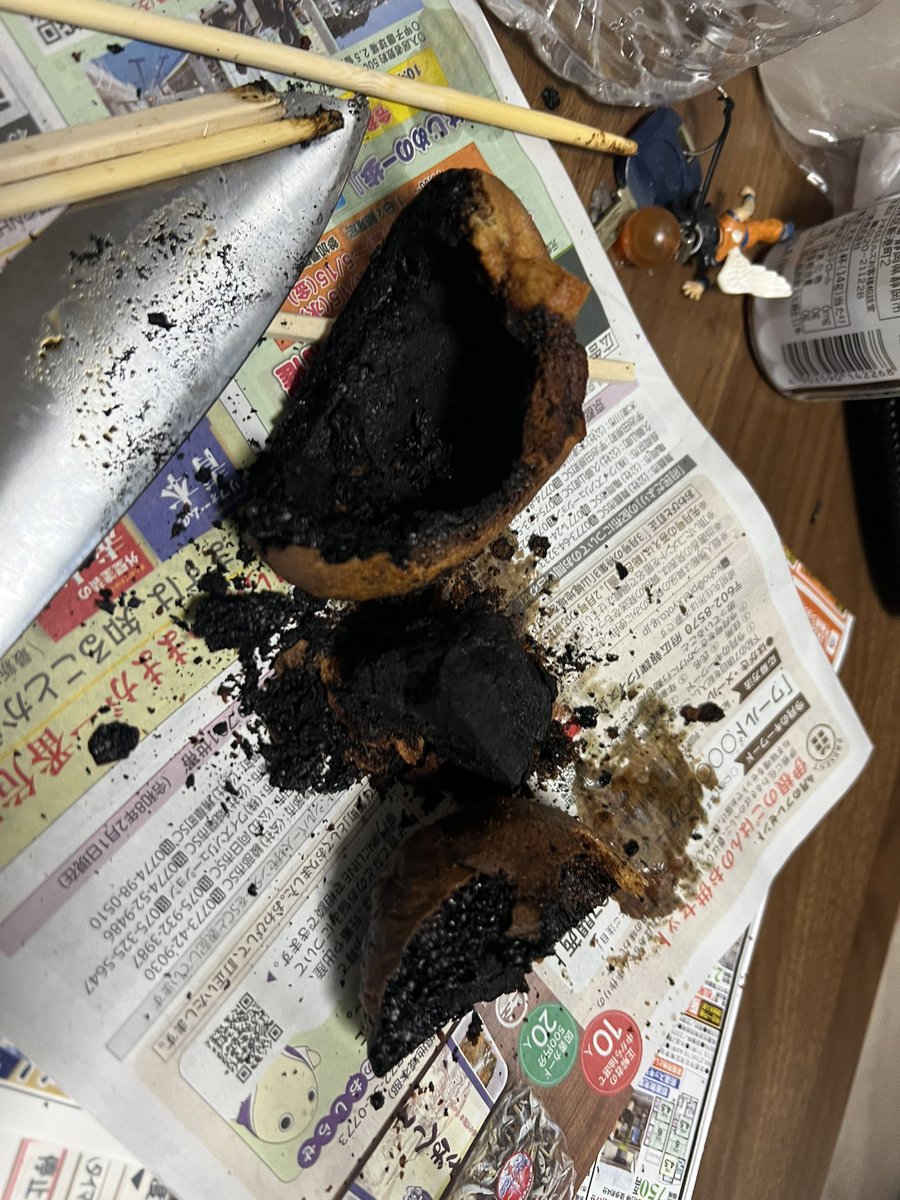 MUU1859's tweet photo. 竹内くん、火災報知器鳴らしてしまう https://t.co/u6nihygsVO