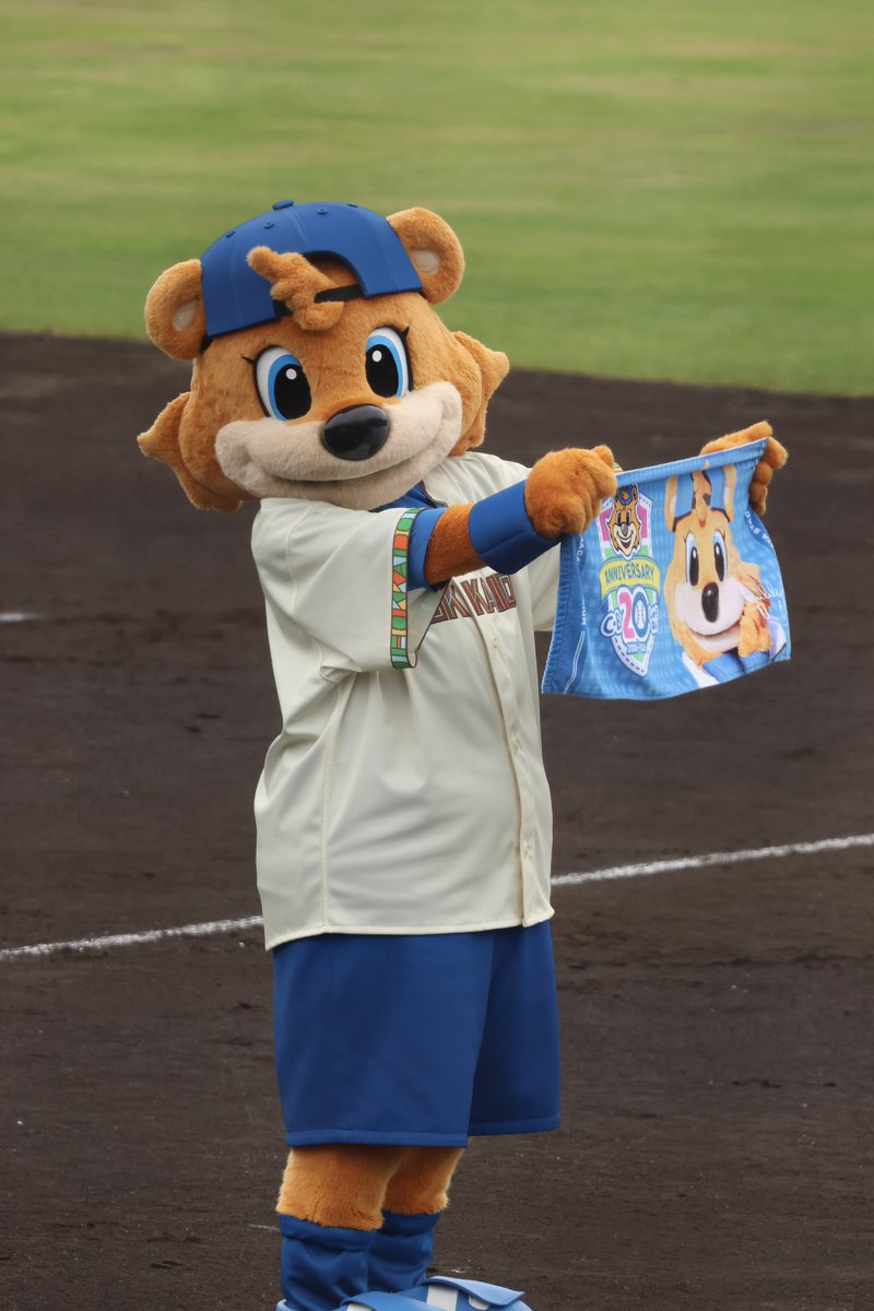 es_con_ni_kayou's tweet photo. 2026/07/05
タオルの宣伝も忘れないもんねえらいね
#カビー https://t.co/eY8PGe0vJD