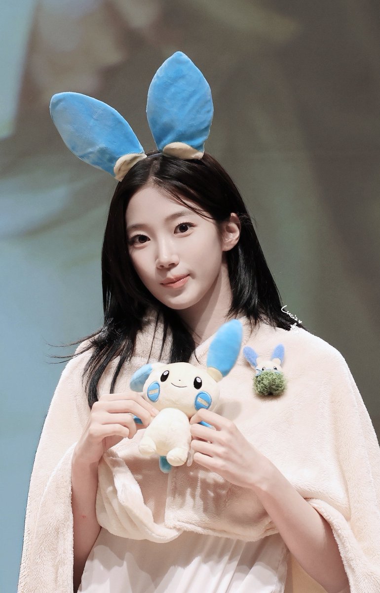 jadelululies's tweet photo. 260705
WITHMUU OFFLINE FANSIGN

🩵マイナン

#르세라핌 #LE_SSERAFIM
#카즈하
#ルセラフィム #KAZUHA #カズハ https://t.co/IwhaNGmsHz