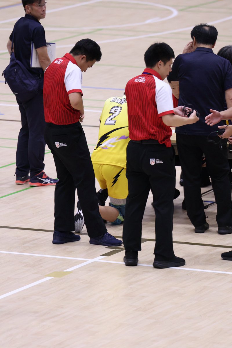 Nao2129's tweet photo. 全然写真取り込めてない…
取り込めた写真で何かあげようかなと見てて見つけたキャプテンのお仕事
今回、審判さんにブロックされてしまうことが多くて困った🥺 https://t.co/asCGQ15uz8