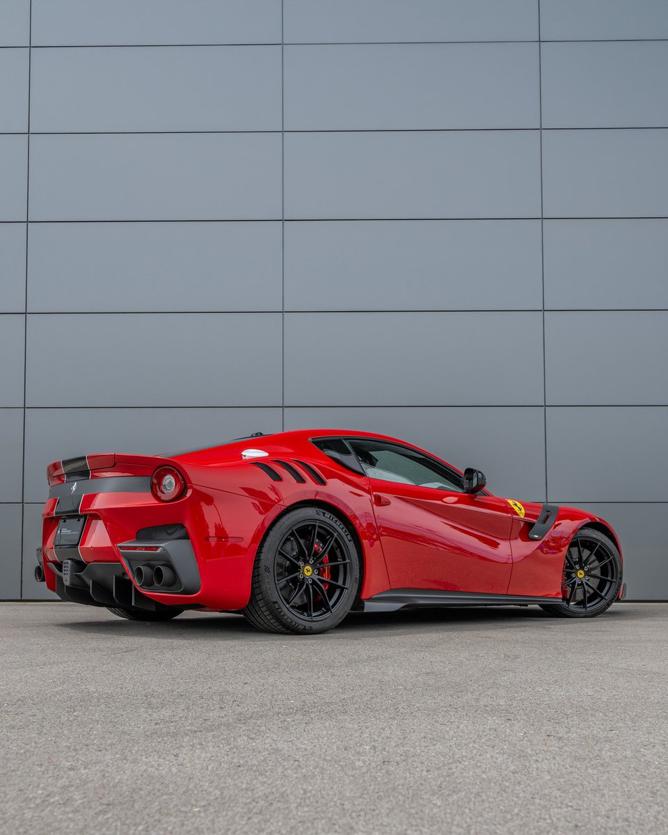 ApexDistrictX's tweet photo. Ferrari F12TDF https://t.co/sn8NOuZqgm