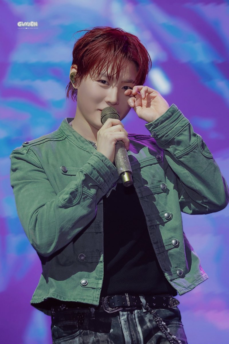 cloudn_hsw's tweet photo. 260704 하성운 RETRO ＆ NEWTRO MUSIC

#하성운 
#HASUNGWOON https://t.co/cun59afDfT